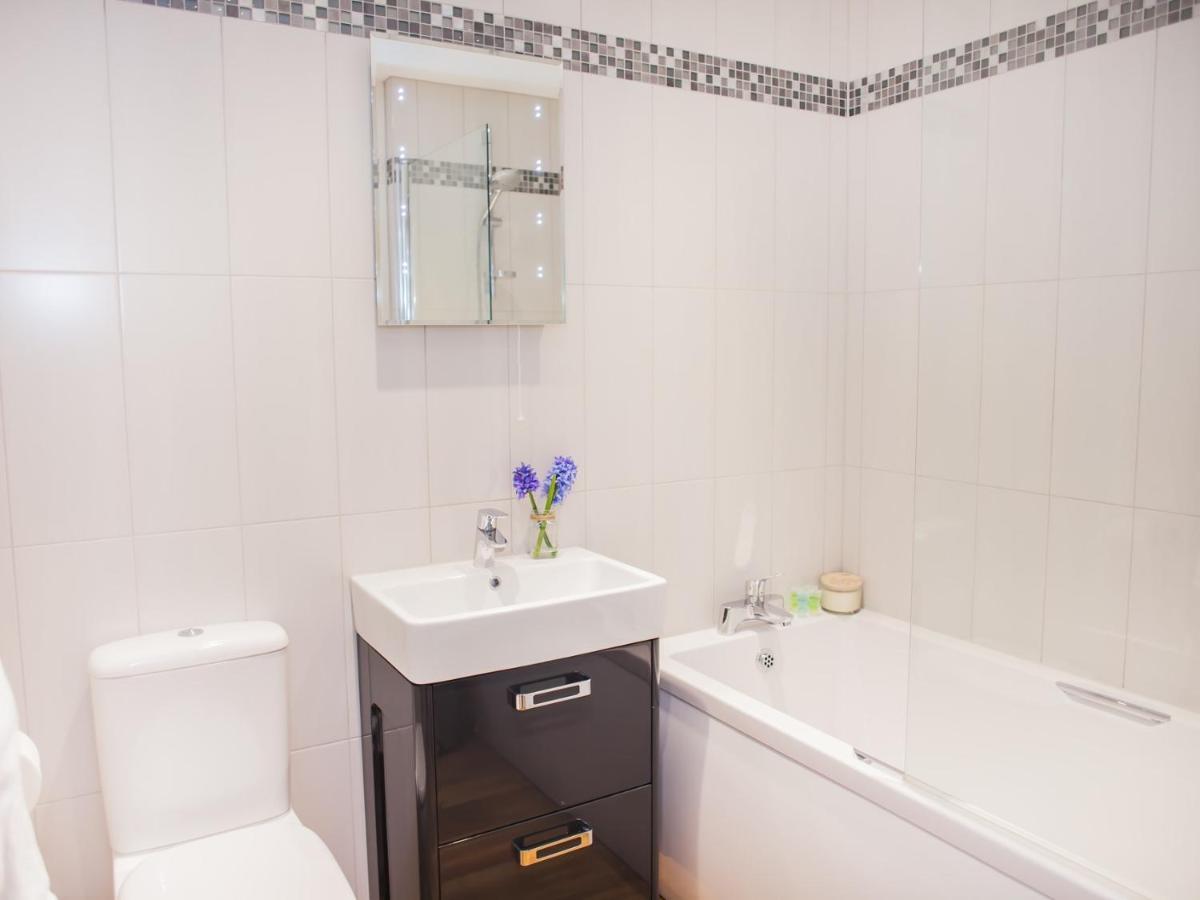 Henge House, Sarsen Apartment Bath Exterior photo